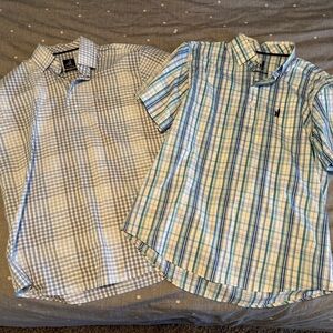 Two johnnie-O Light Blue short sleeve medium polos popover
